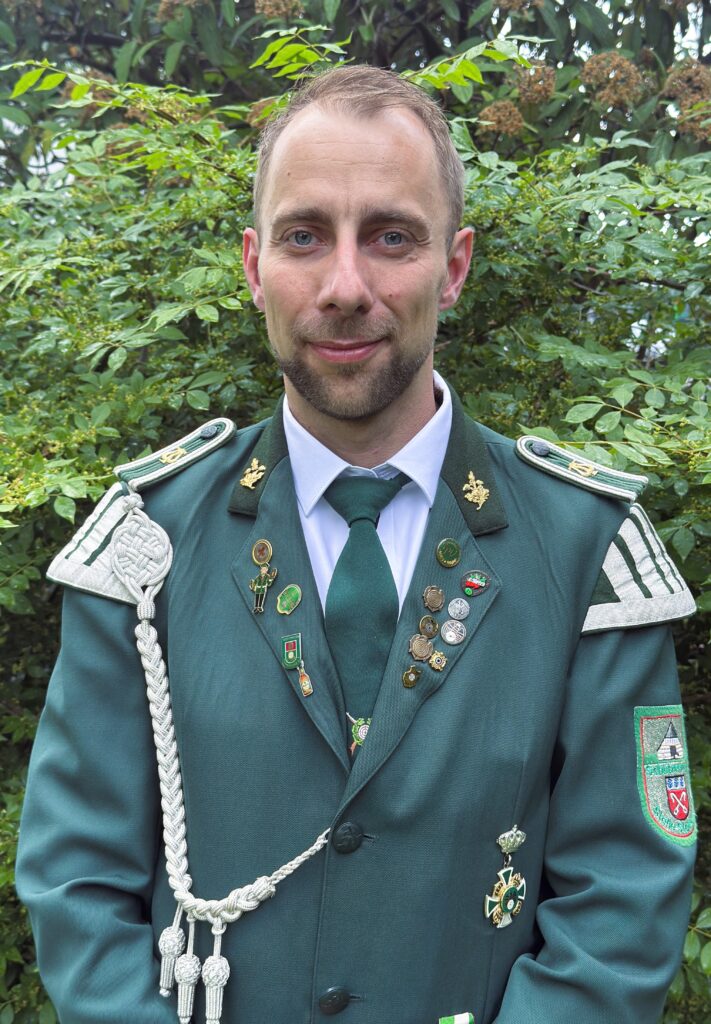 Nils Rehling1